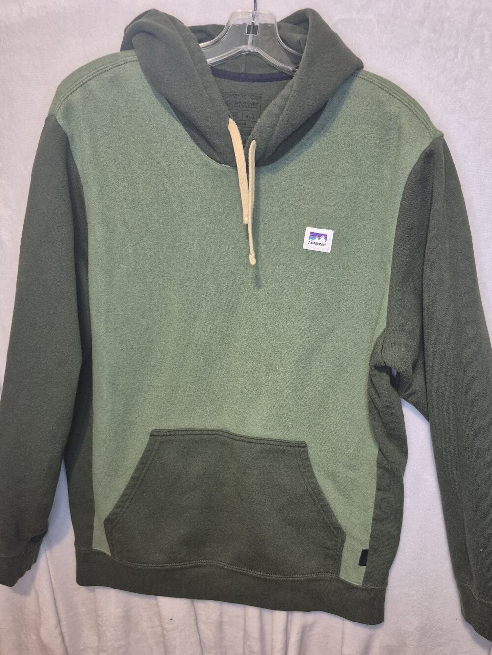 Patagonia 2 Tone Green Pullover Hoodie Sweatshirt M-L.W-XL, Pouch Pocket